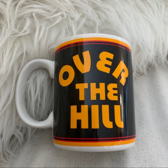 Papel “Over the Hill” Vintage Retro Graphic Mug - Picture 6 of 6